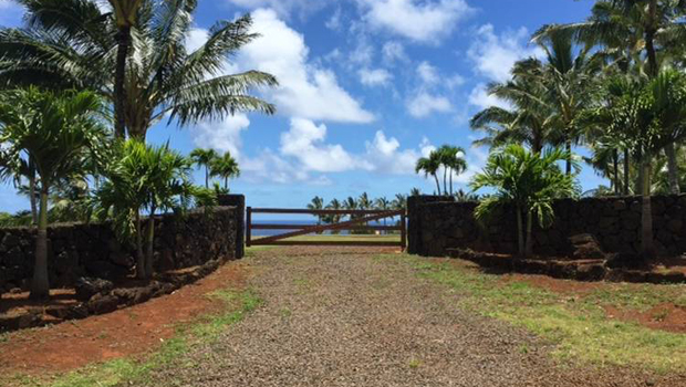 Mark Zuckerberg Meta CEO Bunker Compound in Hawaii. $100 Million 