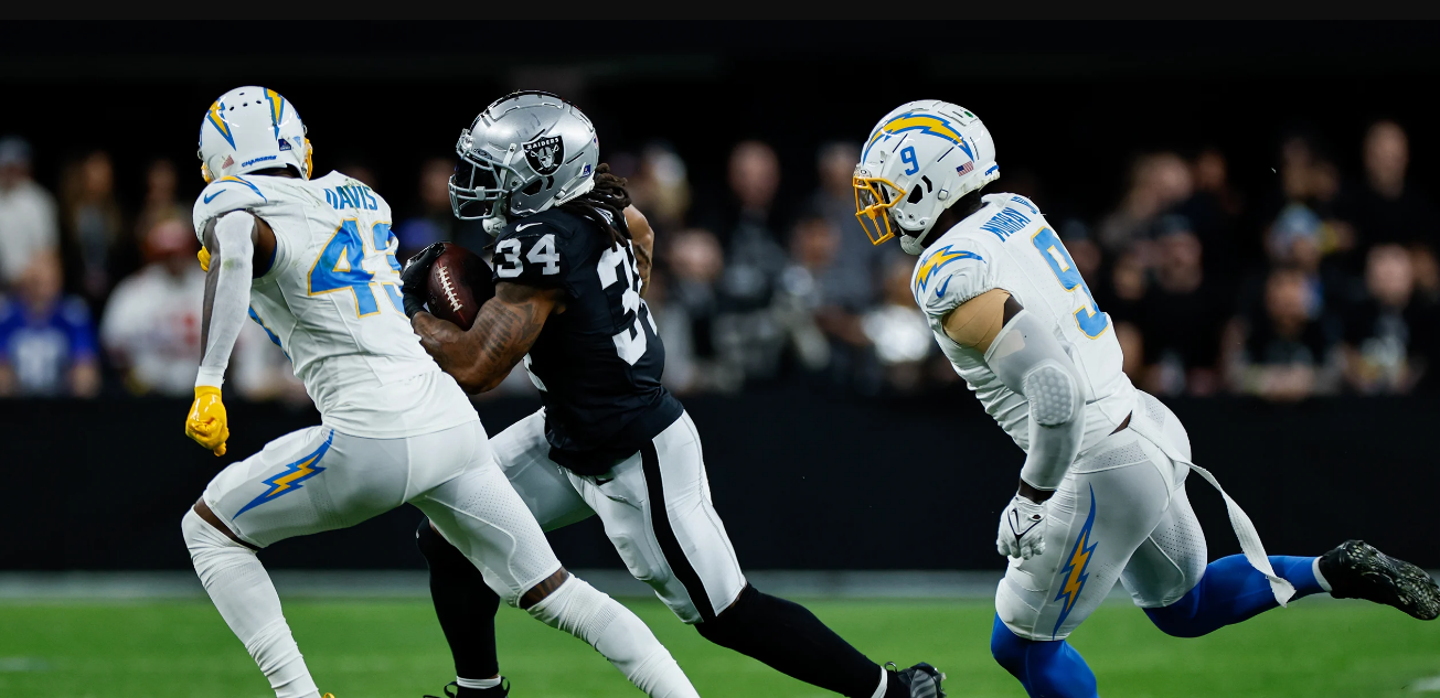 Chargers vs Raiders