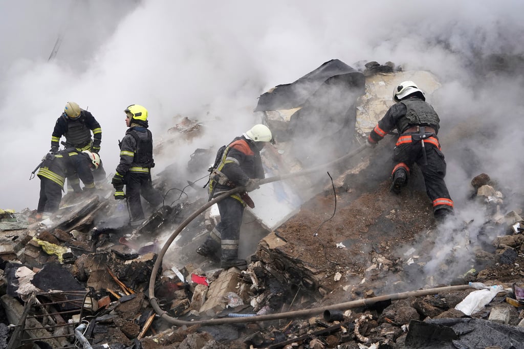 Russia's Missile Strikes Claim 18 Lives in Ukraine, Prompting Strong Response from Zelenskiy