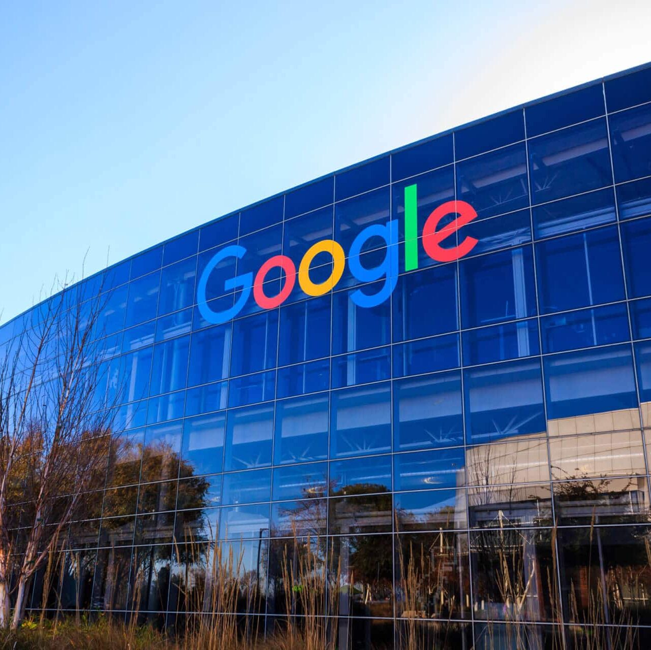 Google's Bold Move: Breaking Free from Third-Party Cookies, Transforming Online Advertising in 2024