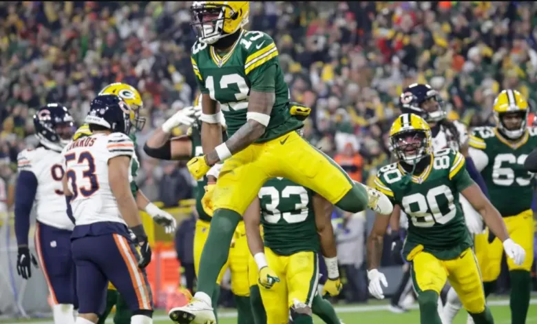 Green Bay Glitters: Packers Secure Playoff Spot in Commanding 17-9 Victory Over Bears