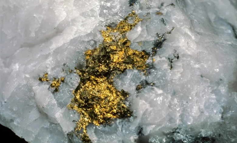 Unveiling the Electrical Genesis of Giant Gold Nugget: Earthquake's Shocking Secret